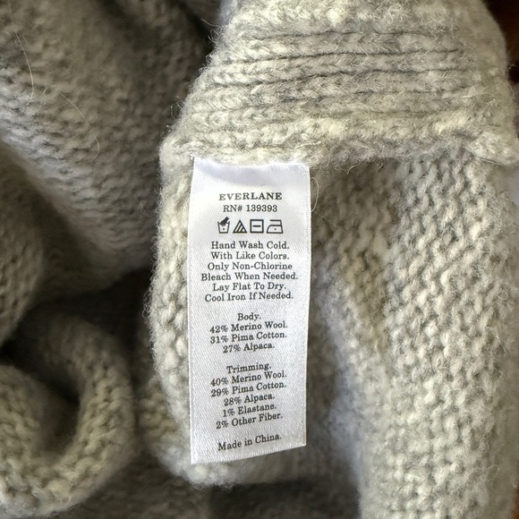 Everlane Softest Gray Chunky Women’s Sweater Size XS/S - Picture 4 of 8